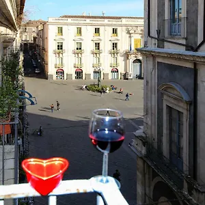 Sicily Wonderful Piazza Universita’ Aeroporto di Catania Fontana Rossa